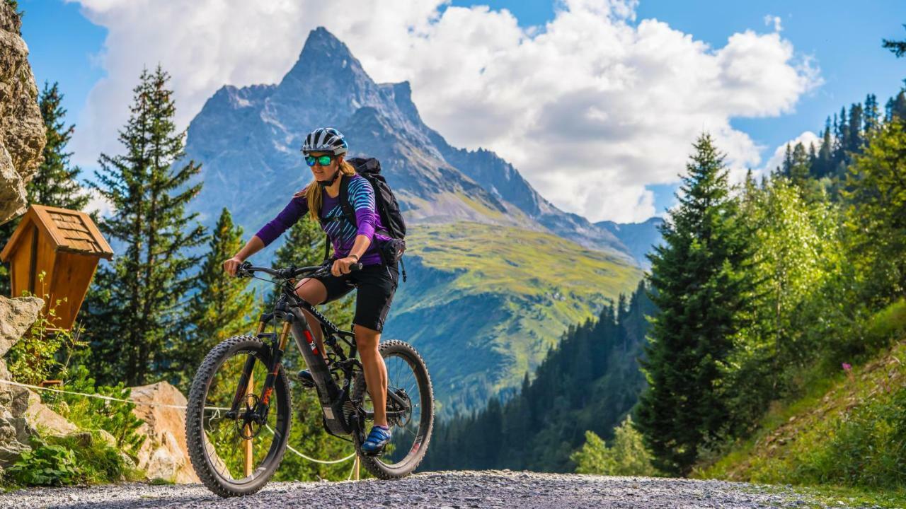 "Quality Hosts Arlberg" Hotel Lux Alpinae Sankt Anton am Arlberg Exteriör bild