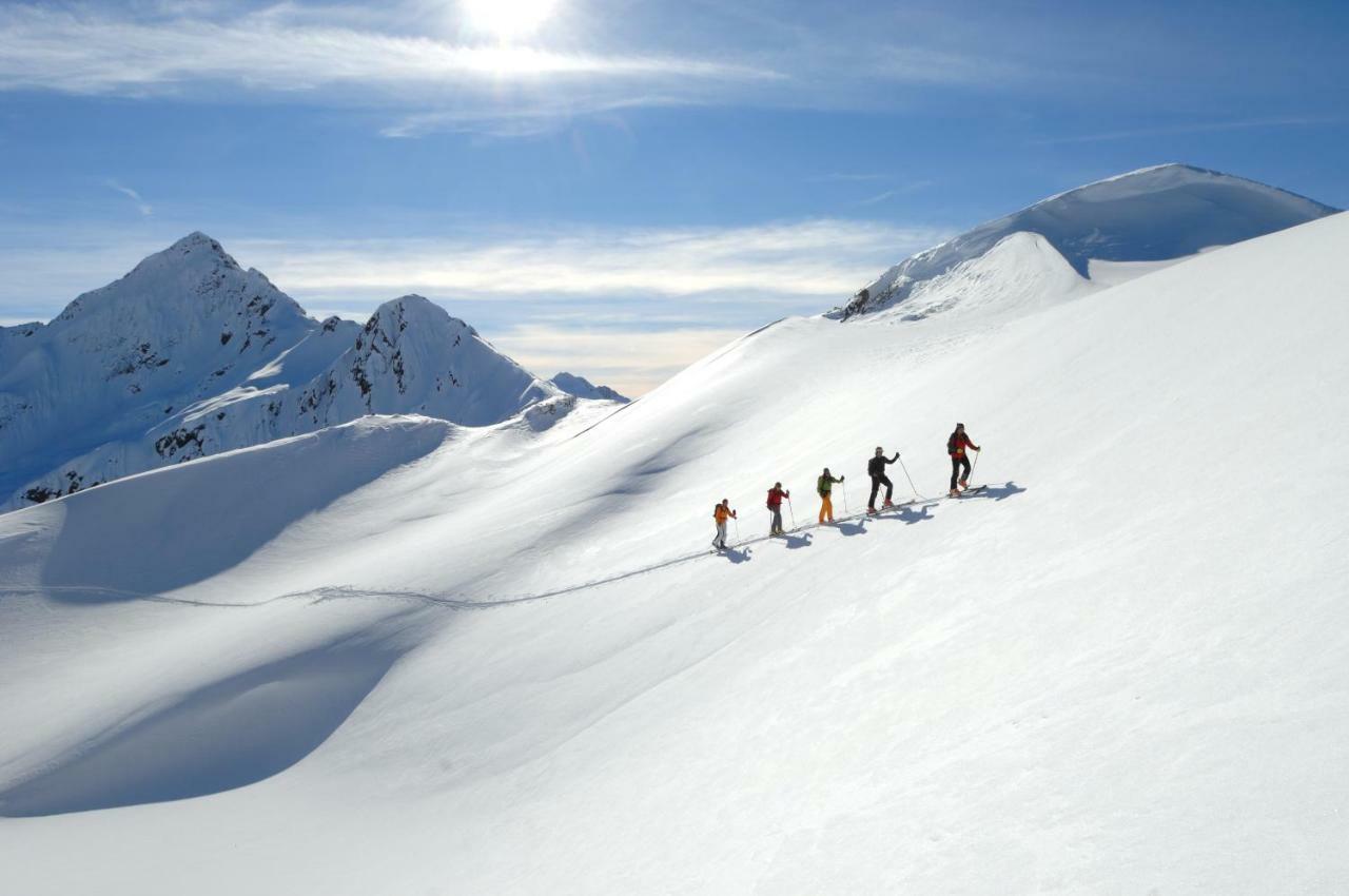 "Quality Hosts Arlberg" Hotel Lux Alpinae Sankt Anton am Arlberg Exteriör bild